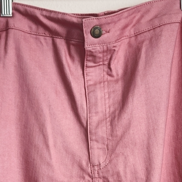 Woman Within Plus Size Pink Denim Embroidered Capris. Sz 42W (NWT) - Picture 6 of 12